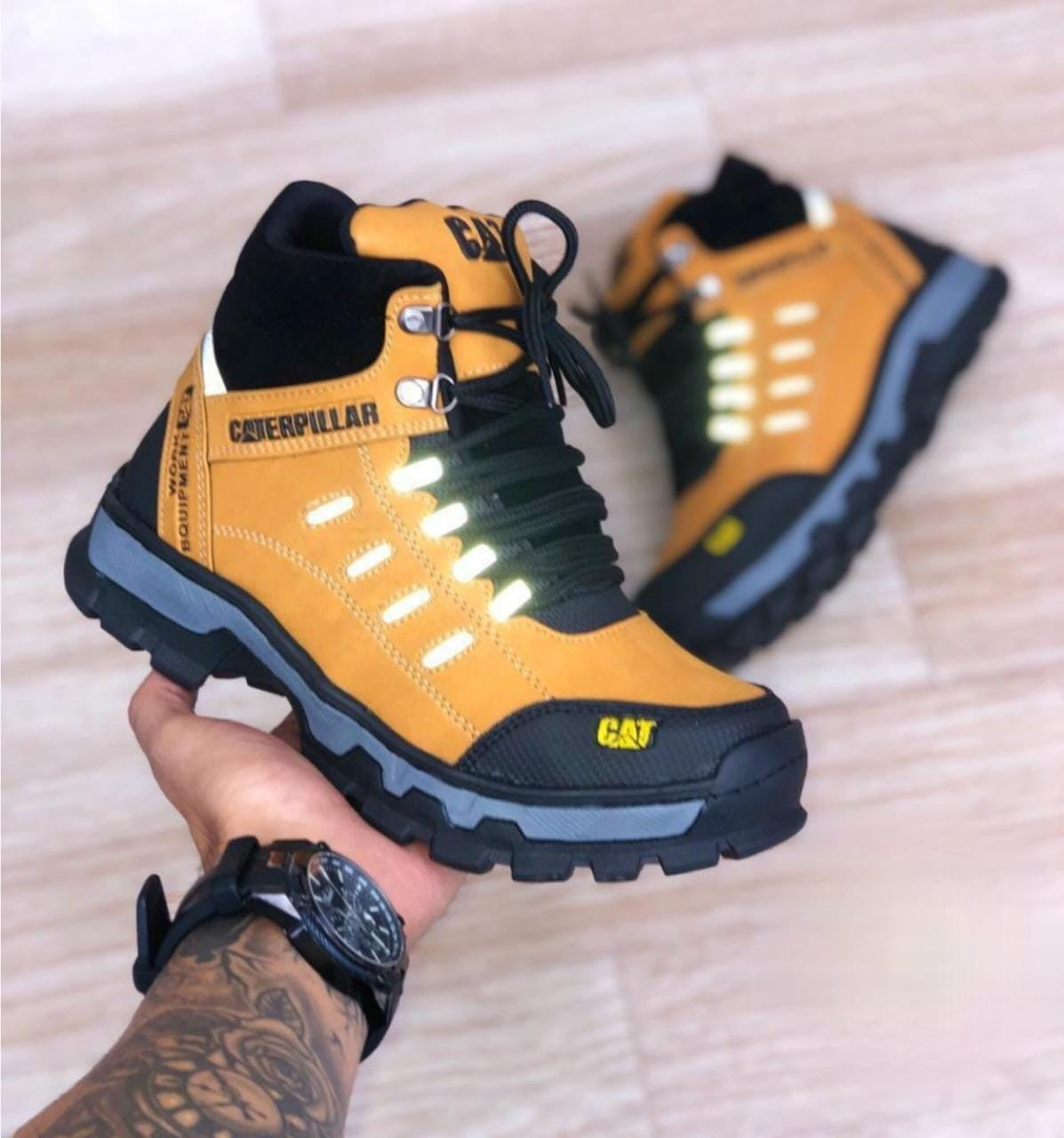 DM Forge Bota Fuerte Alpha Hombre