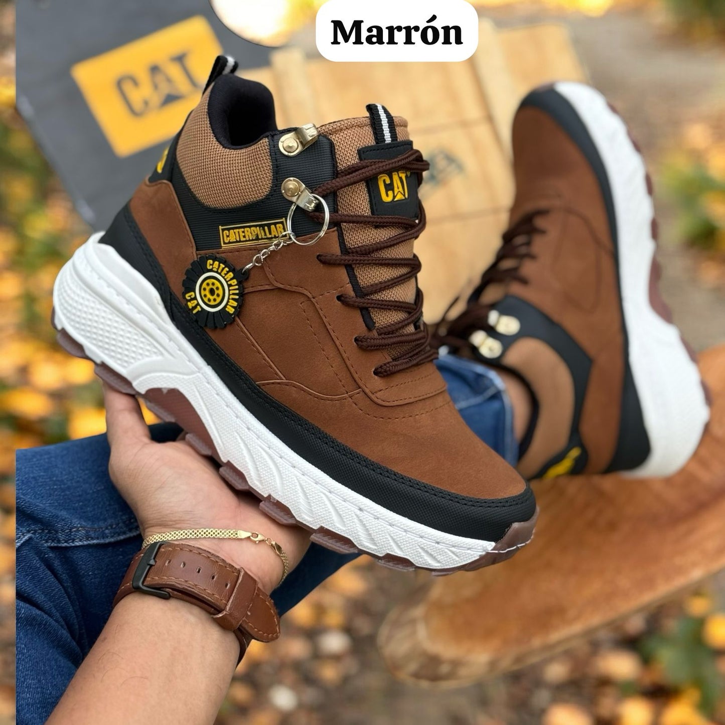 👟✨ Botas Deportivas Avellana